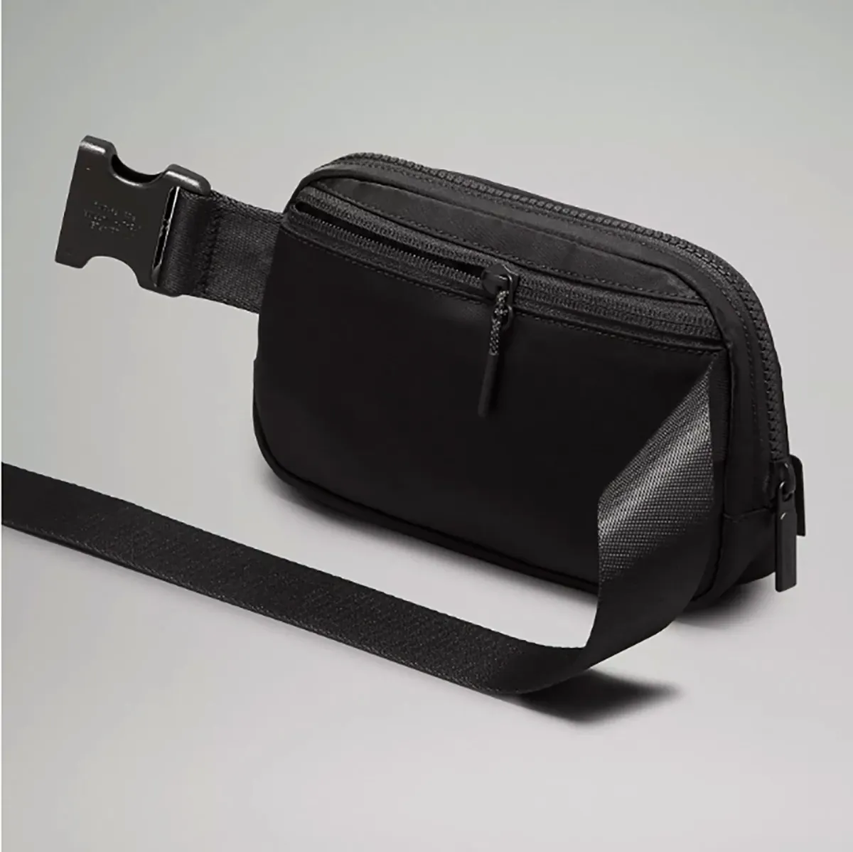 Lululemon® Everywhere Belt Bag 1L - Black