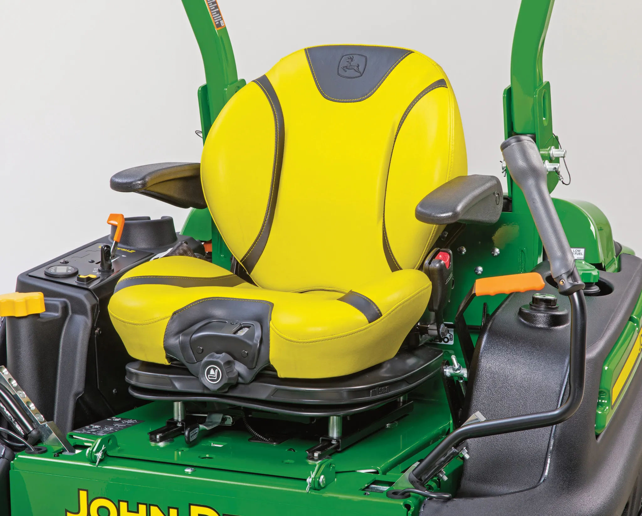 Zero Turn Lawn Mower Seat – Yellow With Armrests, Fits John Deere, SEATS UNLIMITED SU-440002YE