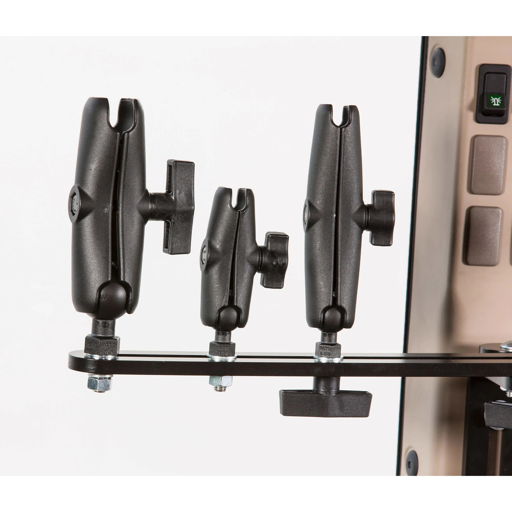 TIE ROD ASSEMBLY, MOUNTING