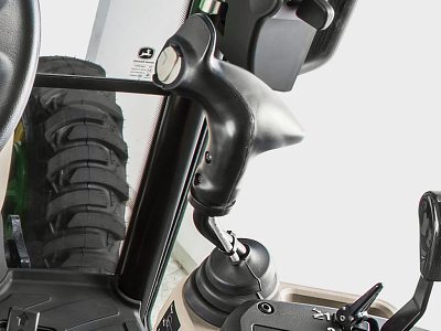 Standard-Joystick mit 3. Funktion an Kompakttraktoren der Serie 4