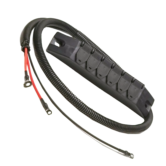 John Deere 6-Outlet Auxiliary Power Strip - RE68495