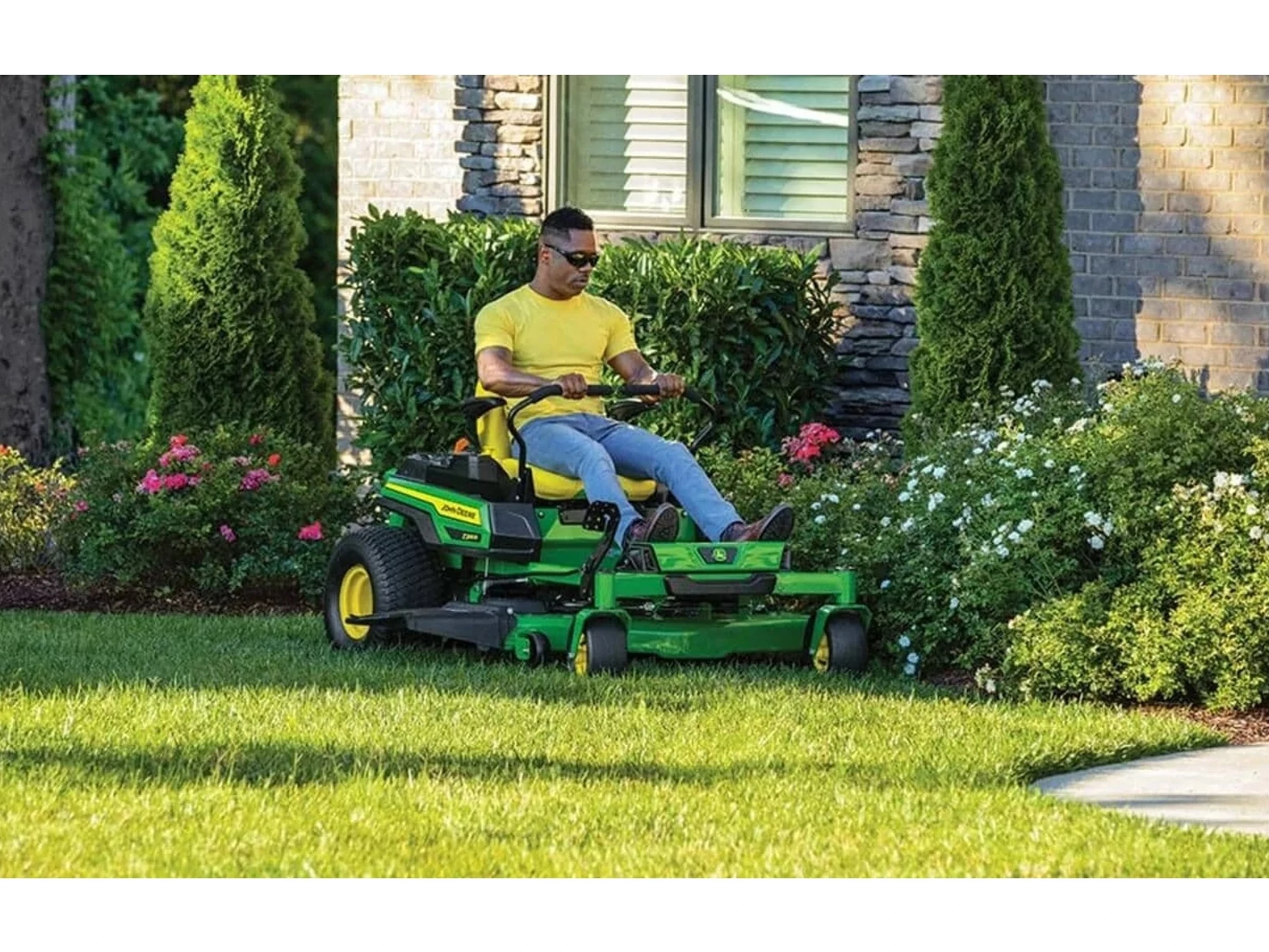 John Deere Z330R ZTrak™ Mower with 48-in. Deck