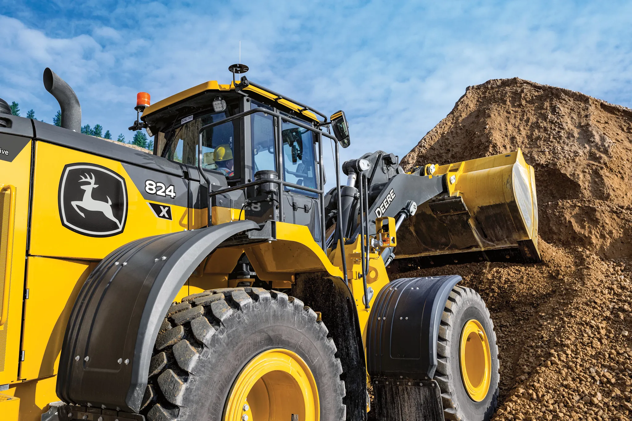824 X-Tier Large Wheel Loader | John Deere US