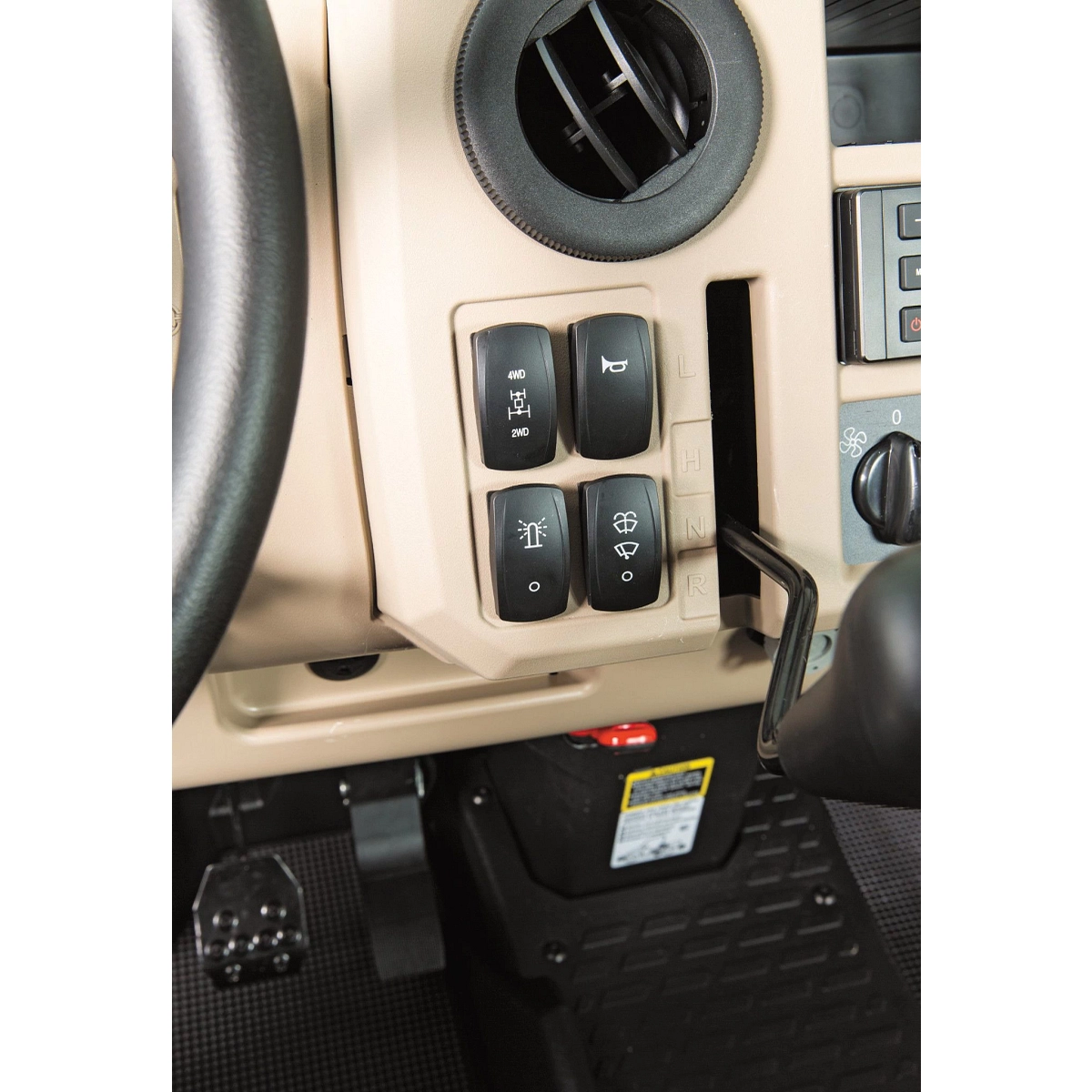 Utility Vehicles Gators XUV XUV865R Green Diesel Attachments Horn Kits 201803_GATOR Brochure 2018_19_YY1834306