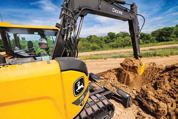 Work Confidently in Tight, Congested Jobsites