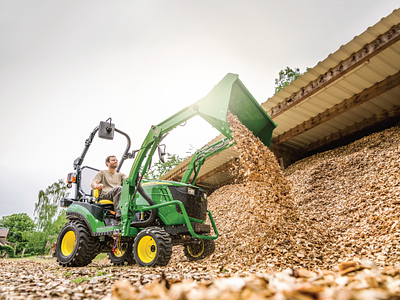 Feld - Traktor 1026R