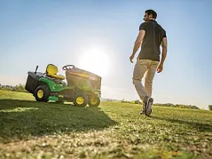 X350R Rasenm her F r Die Private Rasenpflege John Deere DE x350r-rasenm-her-f-r-die-private-rasenpflege-john-deere-de