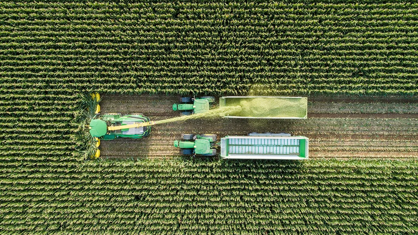 AutoTrac™ Vision Precision Agriculture Solutions | John Deere UK