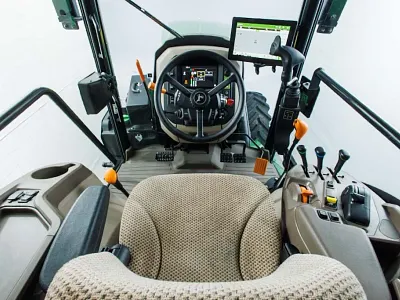 Traktor Ratt 5090EN Traktor | John Deere SE