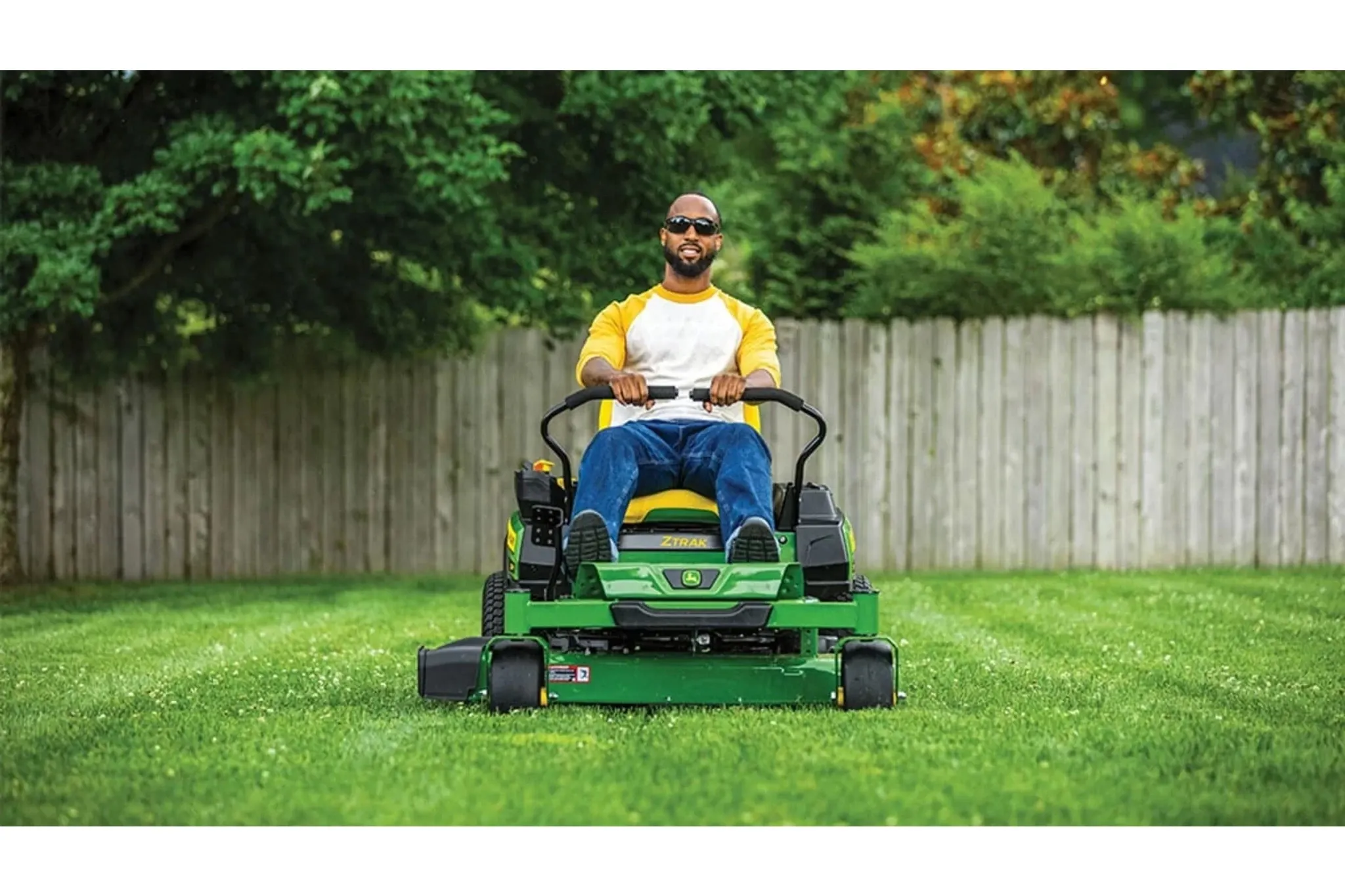 Versatile Mulching and Bagging Options