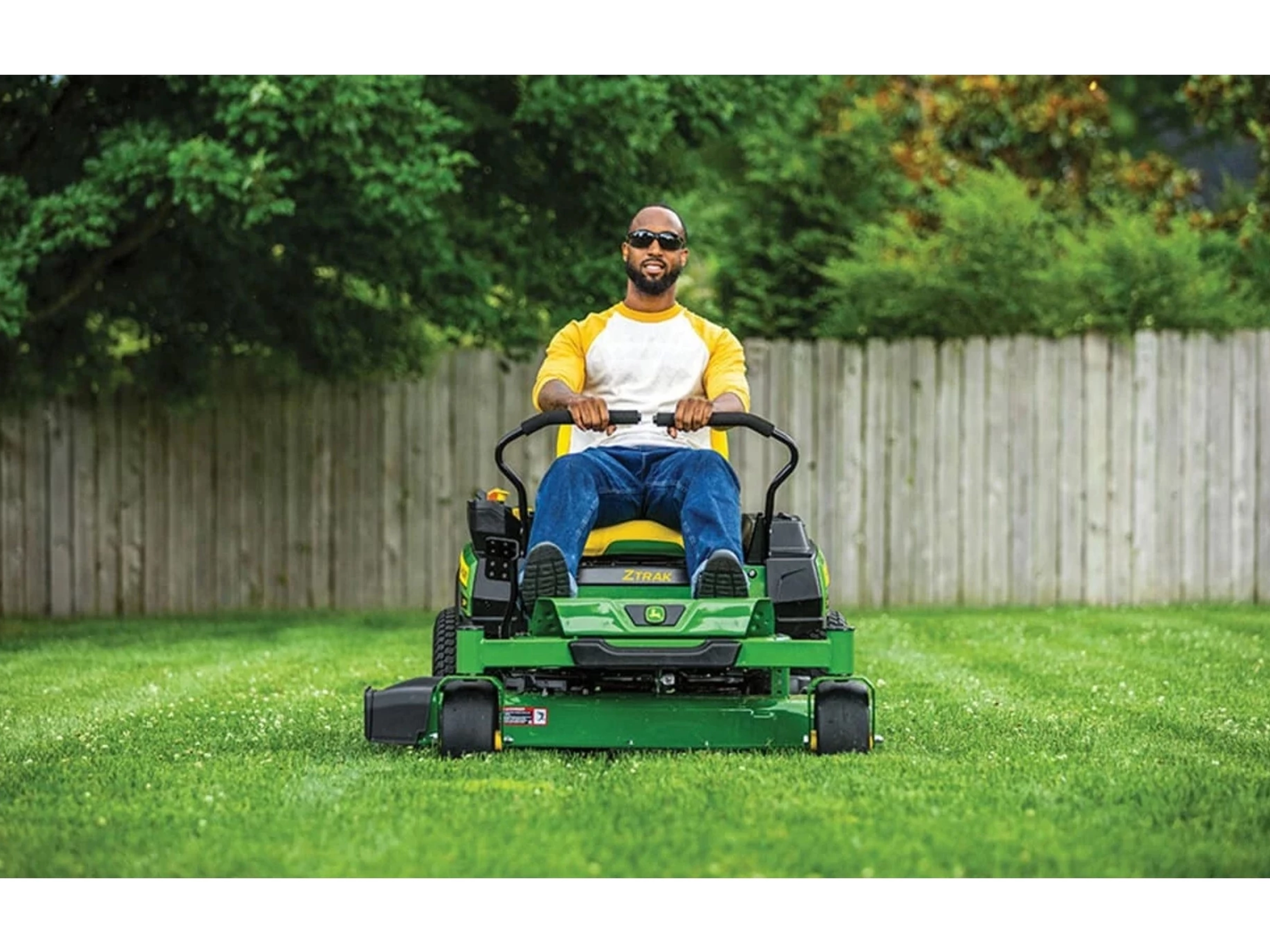 Versatile Mulching and Bagging Options