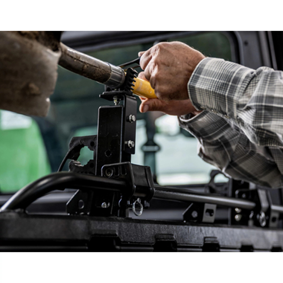 John Deere Bracket Kit - BUC11750