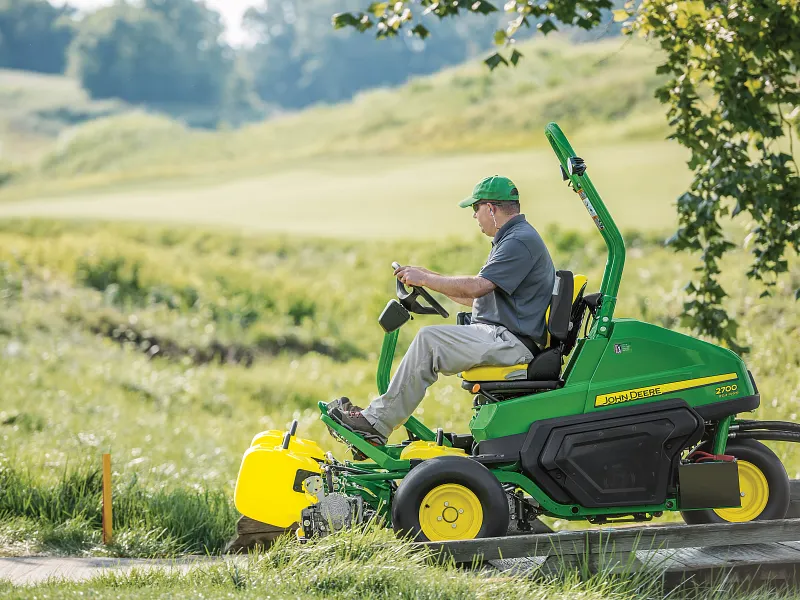 2700 E-Cut Hybrid Tondeuses de greens | John Deere FR 2700 E-Cut Hybrid Tondeuses de greens | John Deere FR