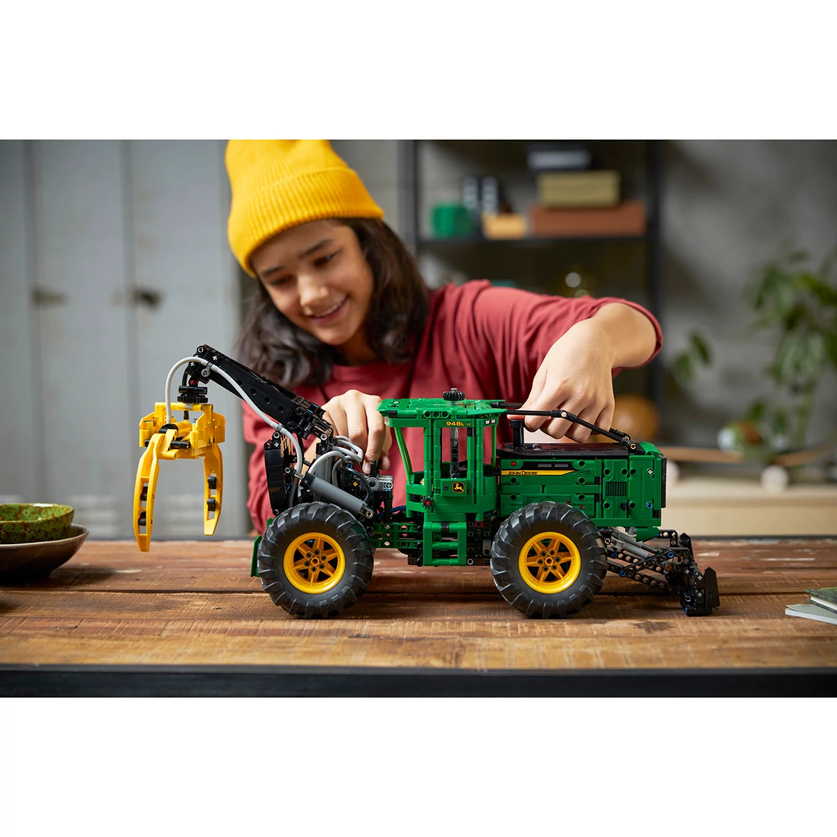 LEGO® Technic™ John Deere 948L-II Skidder