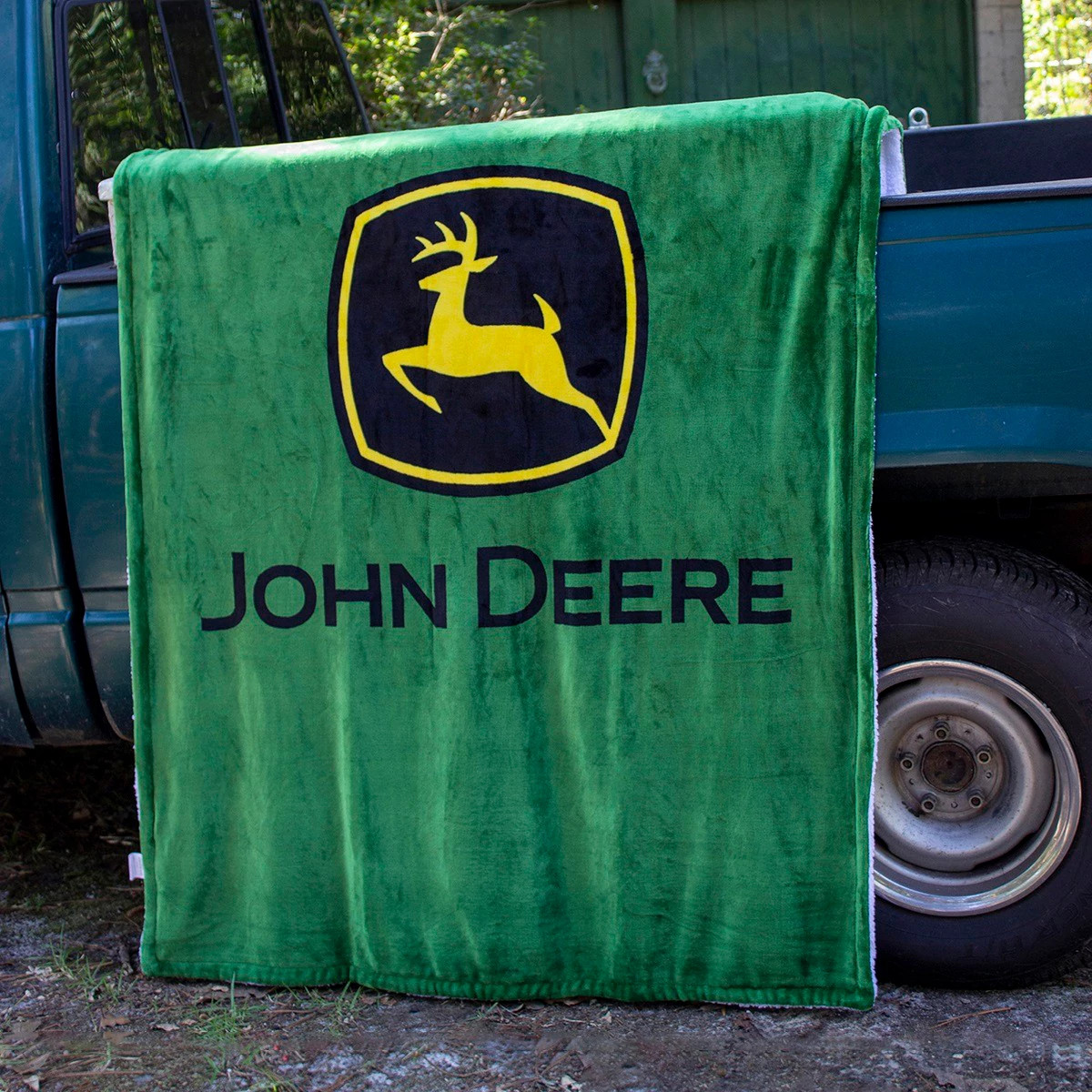 "Trademark Fleece Blanket 50\" x 70\""