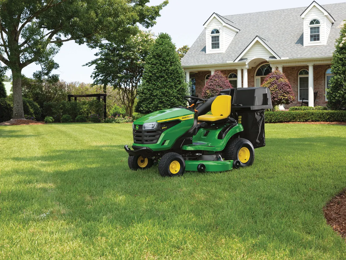 Owner photo of John Deere S140 Lawn Tractor