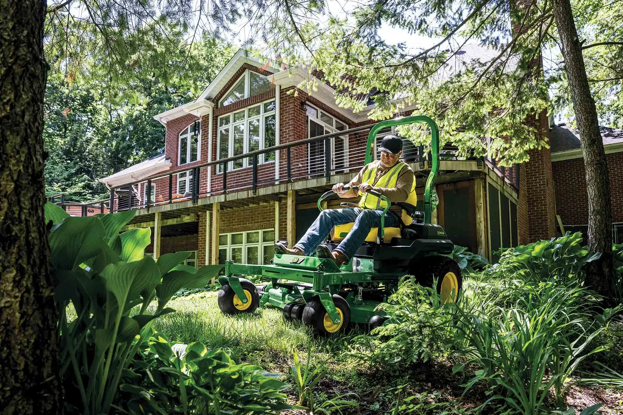 Z740M ZTrak™ Zero-Turn Mower | John Deere US