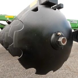 Disk Blades (Notched or Smooth) Available in Two Sizes