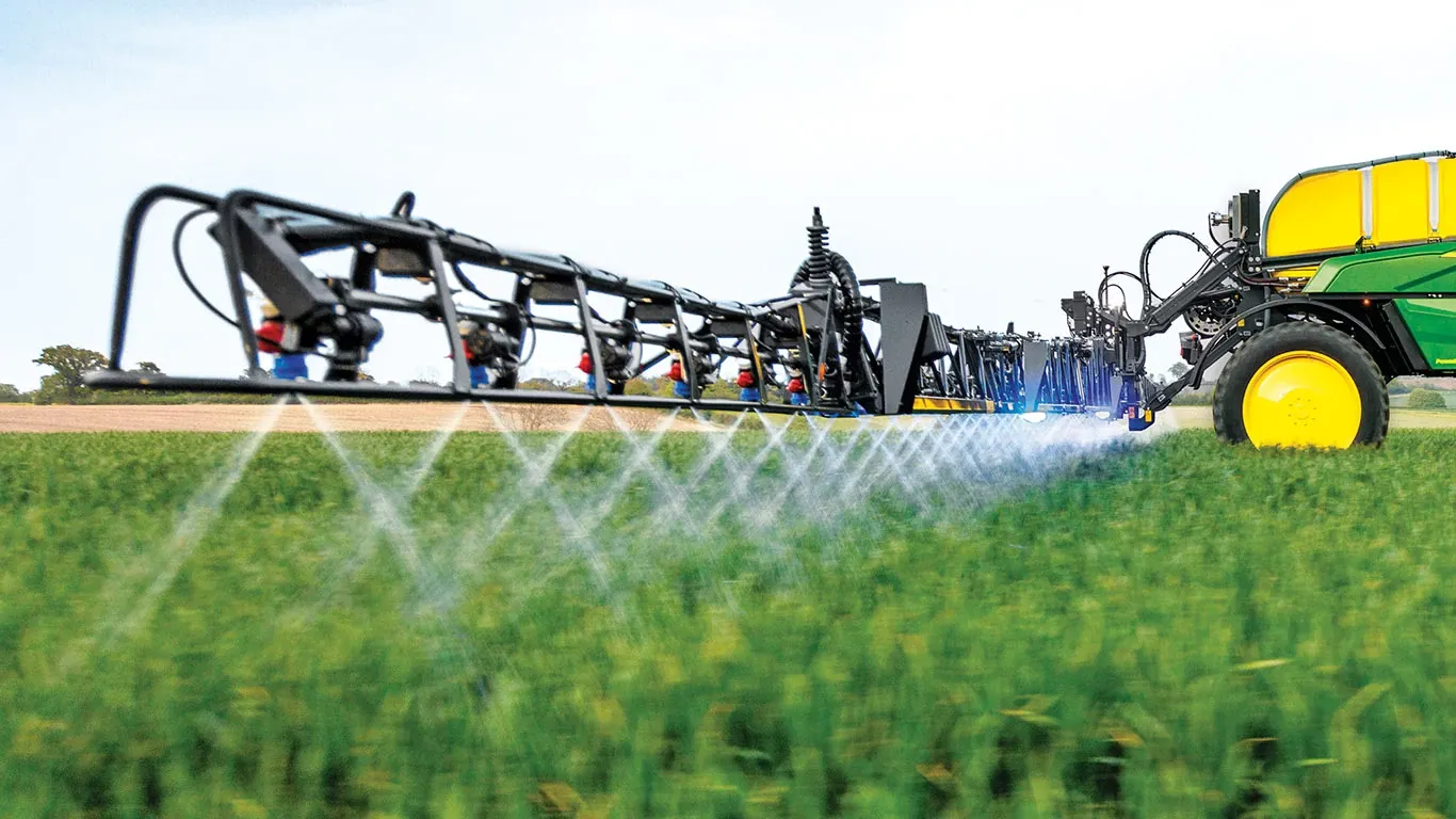 340M Self-Propelled Sprayer | John Deere UK