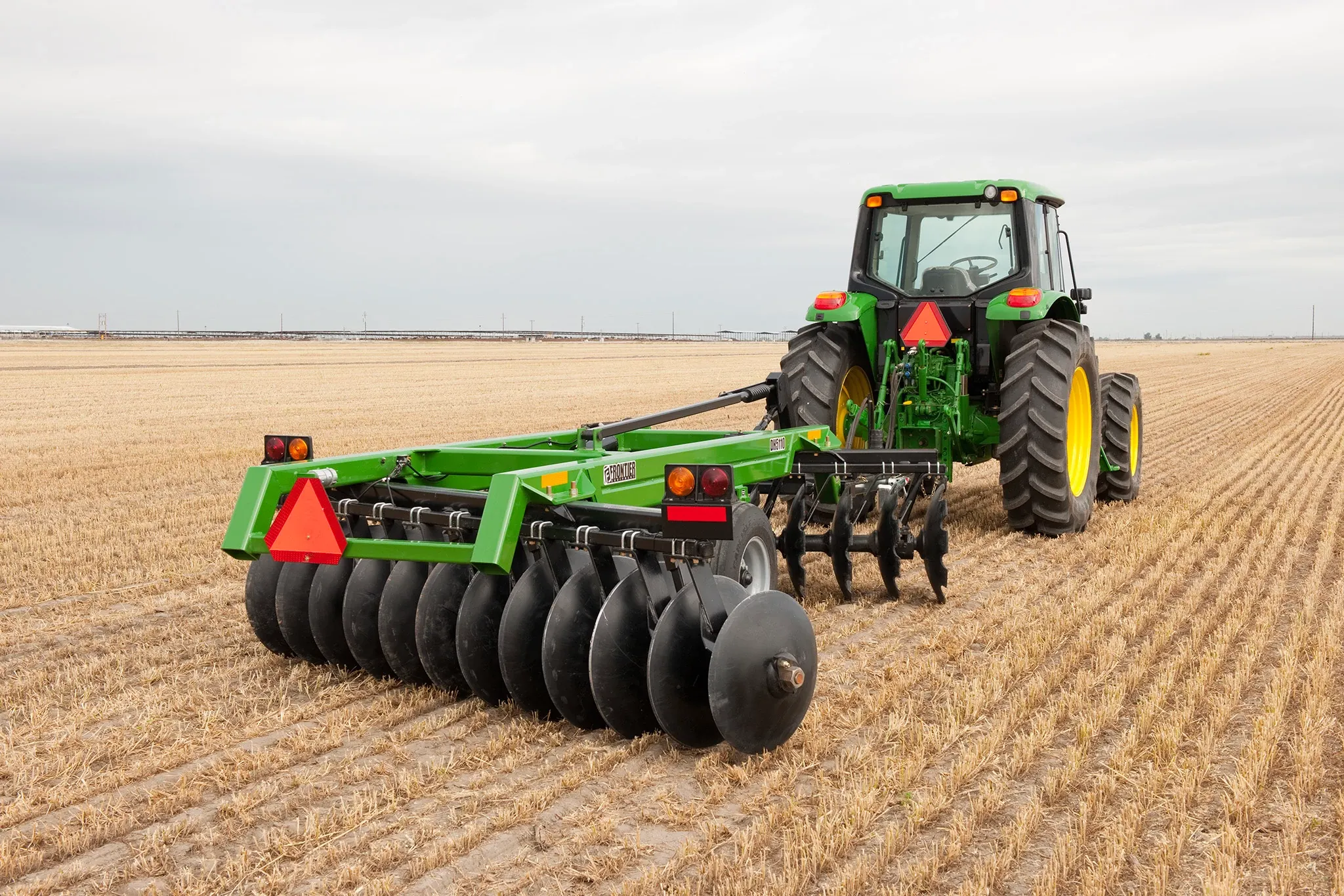 Field view of DH5110 Disk Harrow on 7230 Tractor