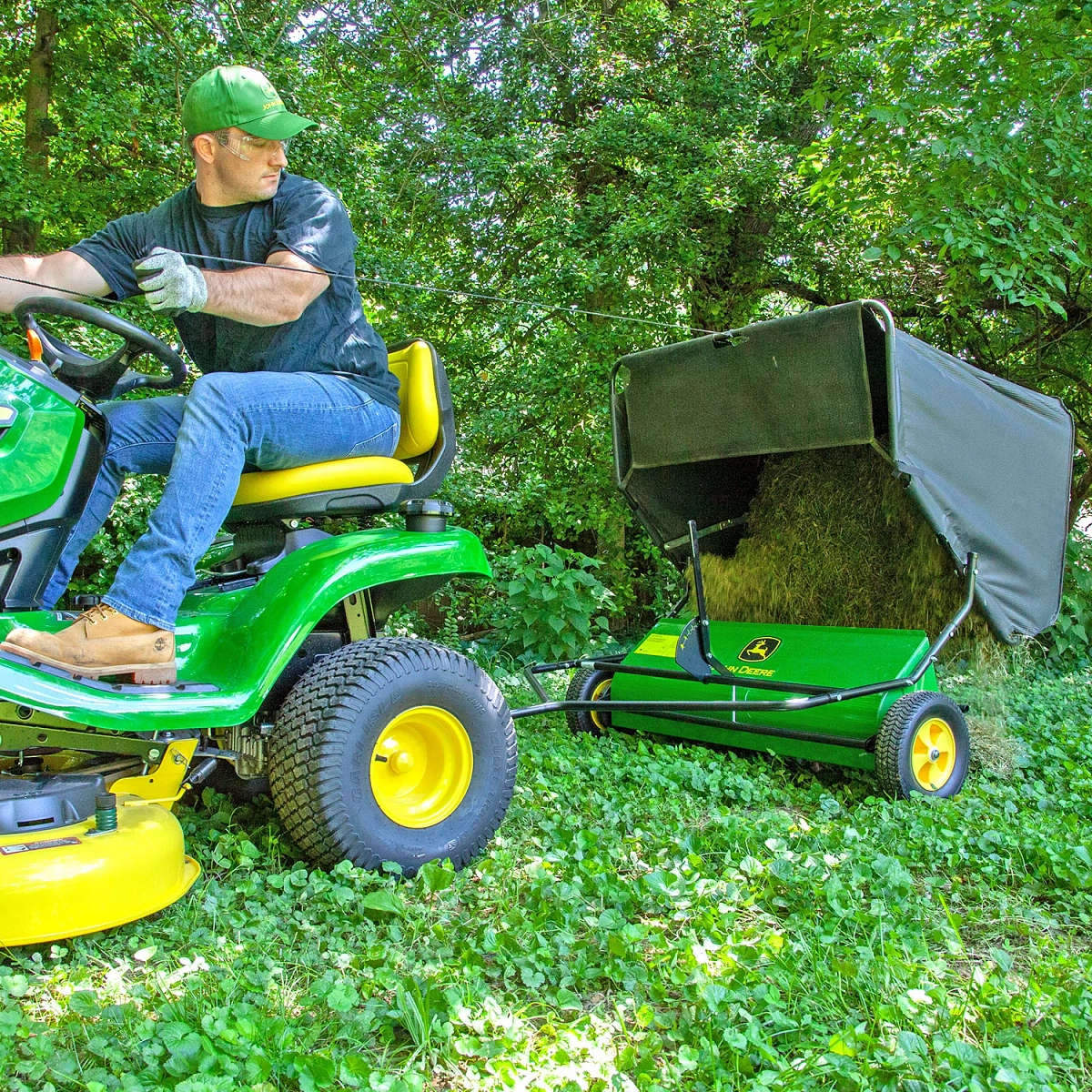 LPSTS42JD: Tow-Behind Lawn Sweeper, 42 Inch