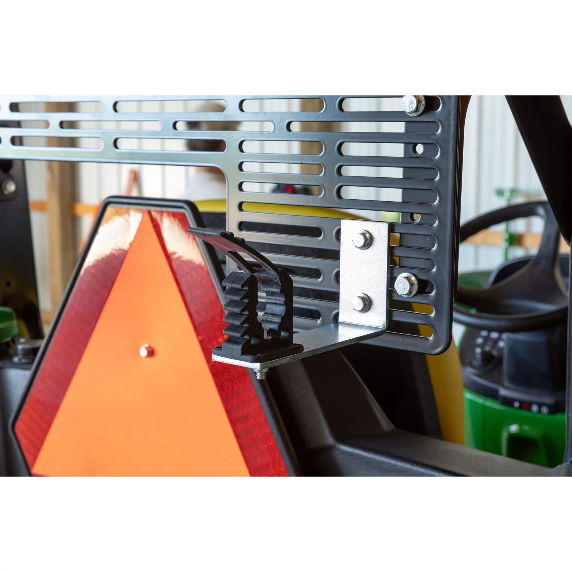 5WS812475: String Trimmer Holder Kit