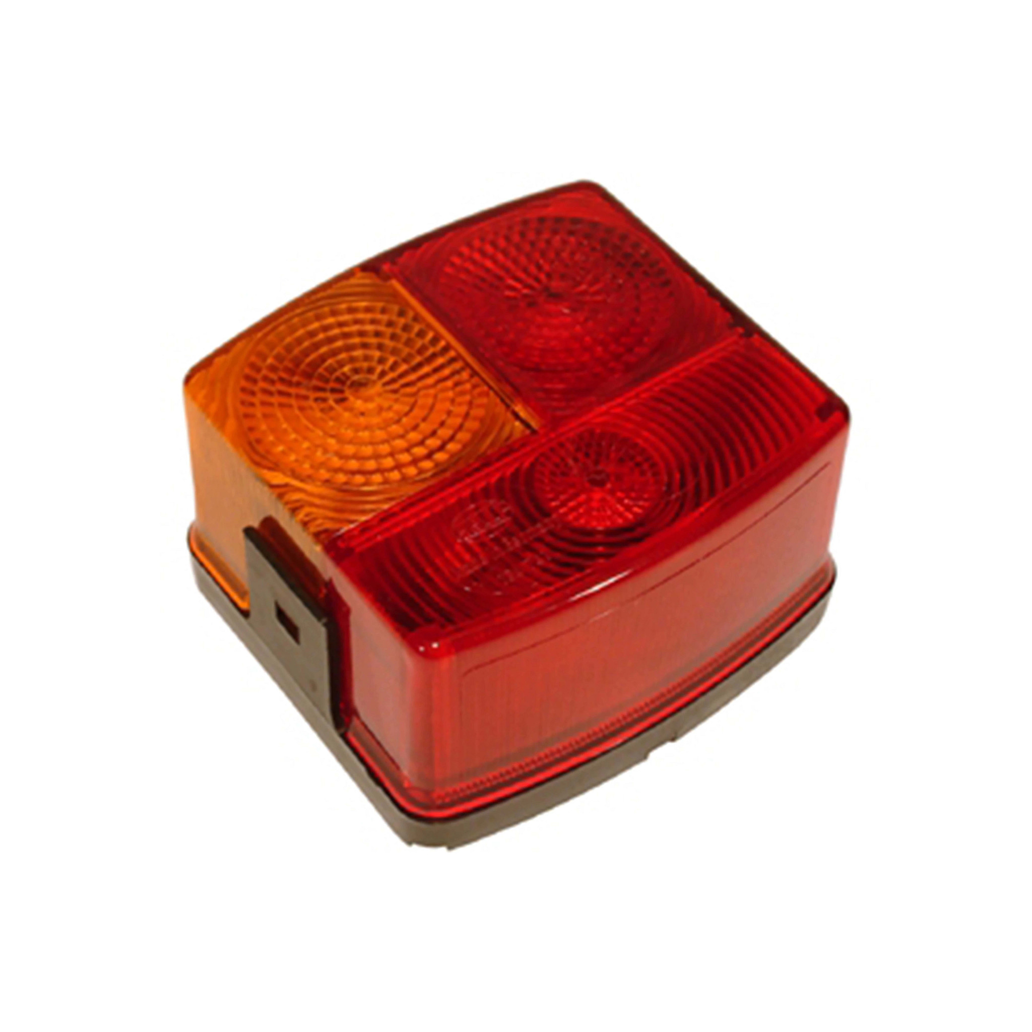 John Deere Left Side Tail Lamp, 12 Volts, 21 Watts - AL67208