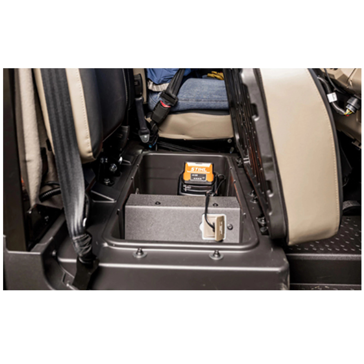 John Deere 120-V Outlet - BUC11651