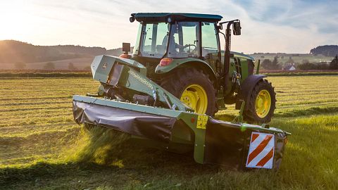 John Deere 328A