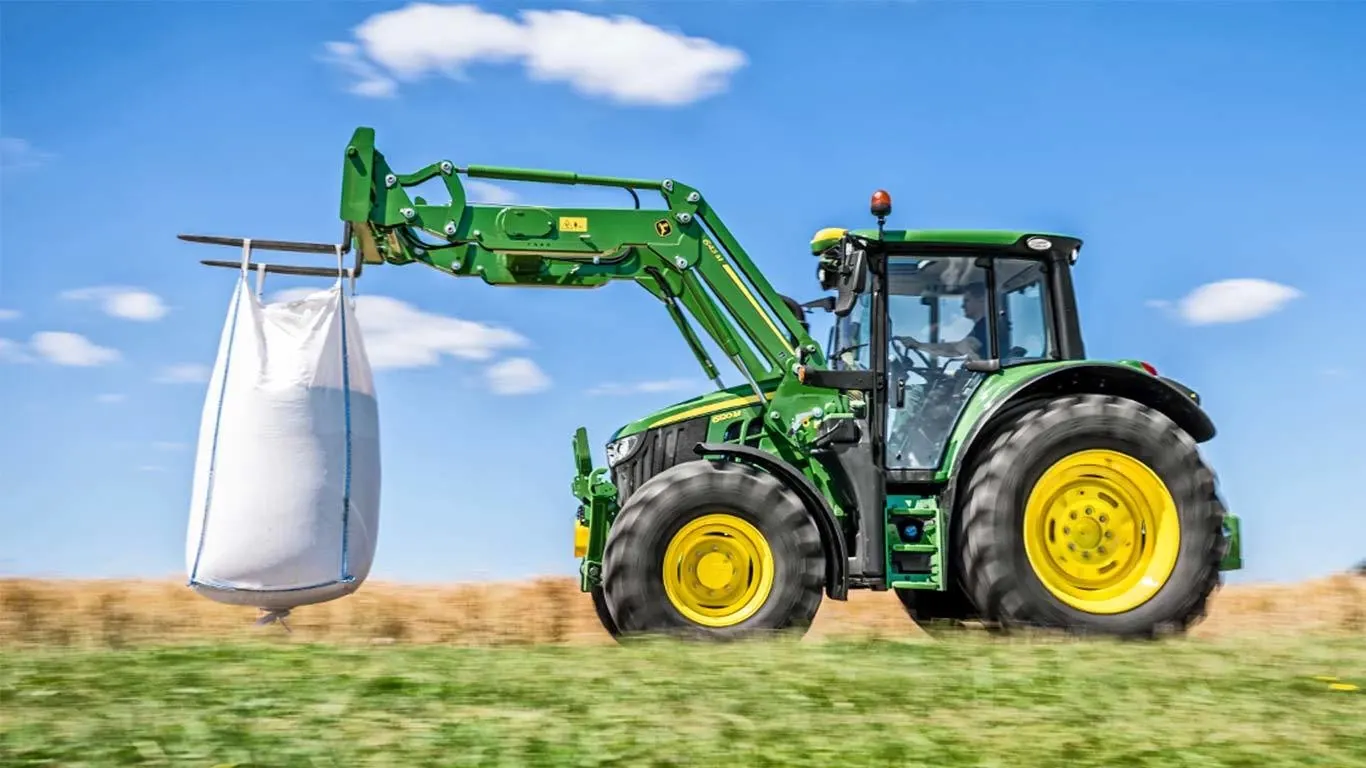 643M Front Loader | John Deere UK