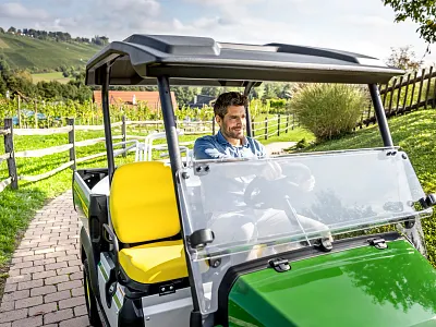 Gator™ GS Electric Work Utility Vehicles | John Deere UK