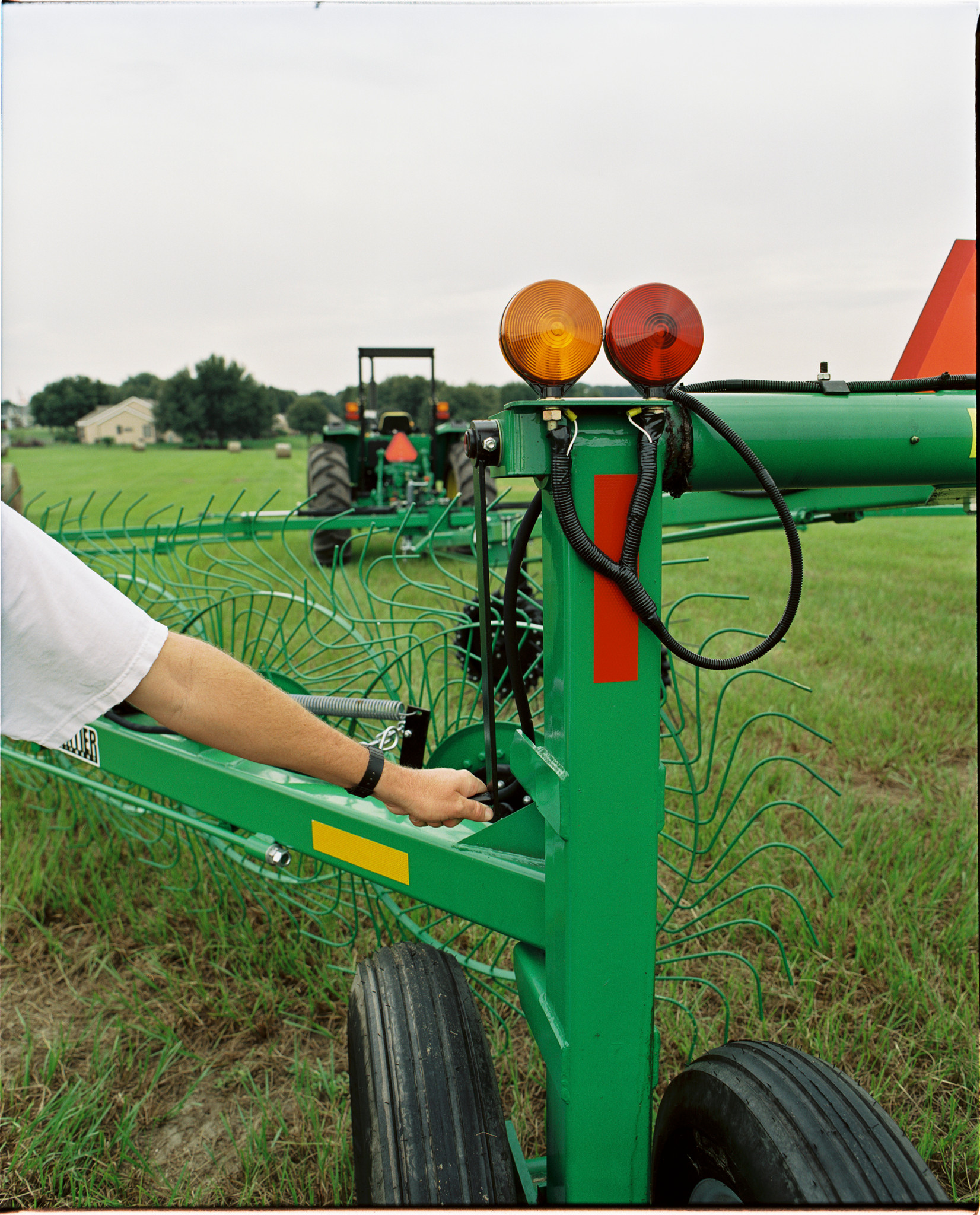 Easy Windrow Width Adjustment