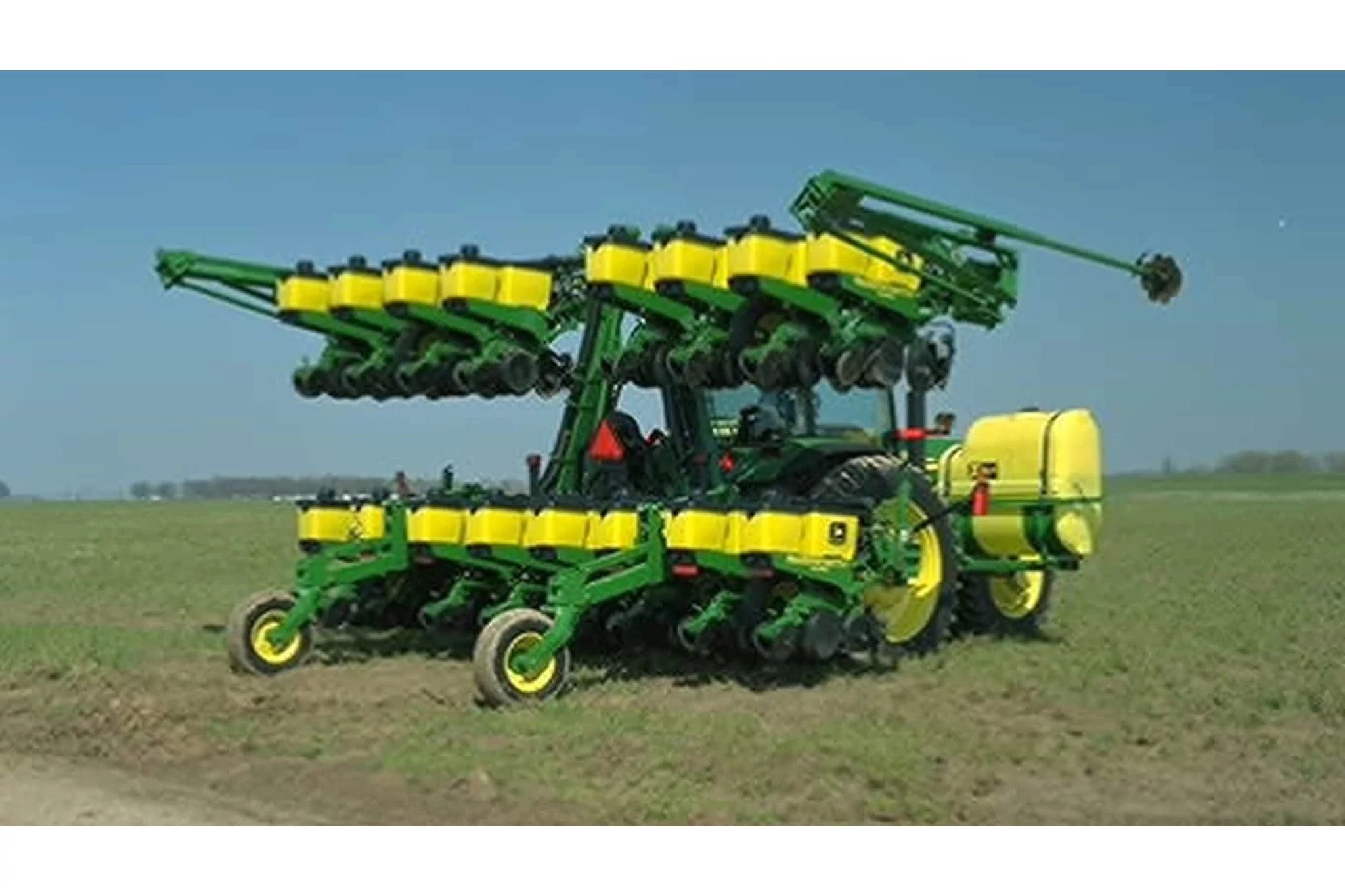 1725 integral stack-fold planter in a field.