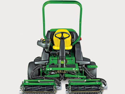 Studio, Riding Trims Surrounds, Rough Mowers, Rollers, 7200, The rollers ensure a perfect after-cut appearance and come with brushes that maintain your exact cutting height by stopping build-up from grass clippings.