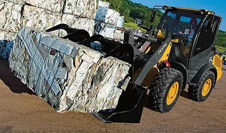 GS84B Scrap Grapple Compact Equipment Attachment | John Deere US