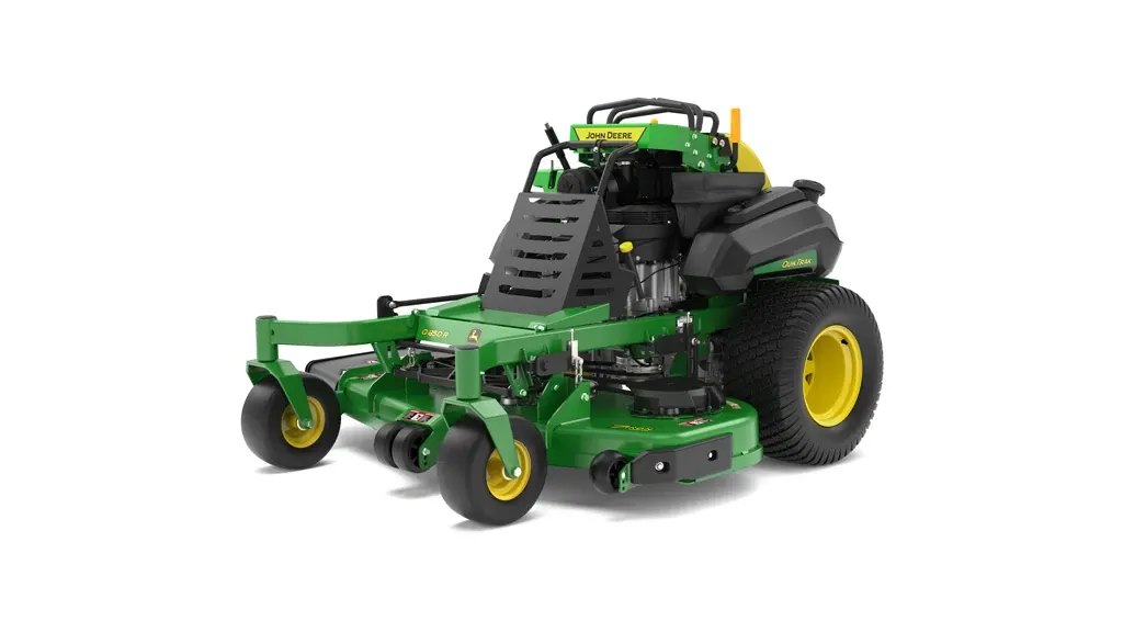 Q850R QuikTrak Stand-On Mower Studio Image