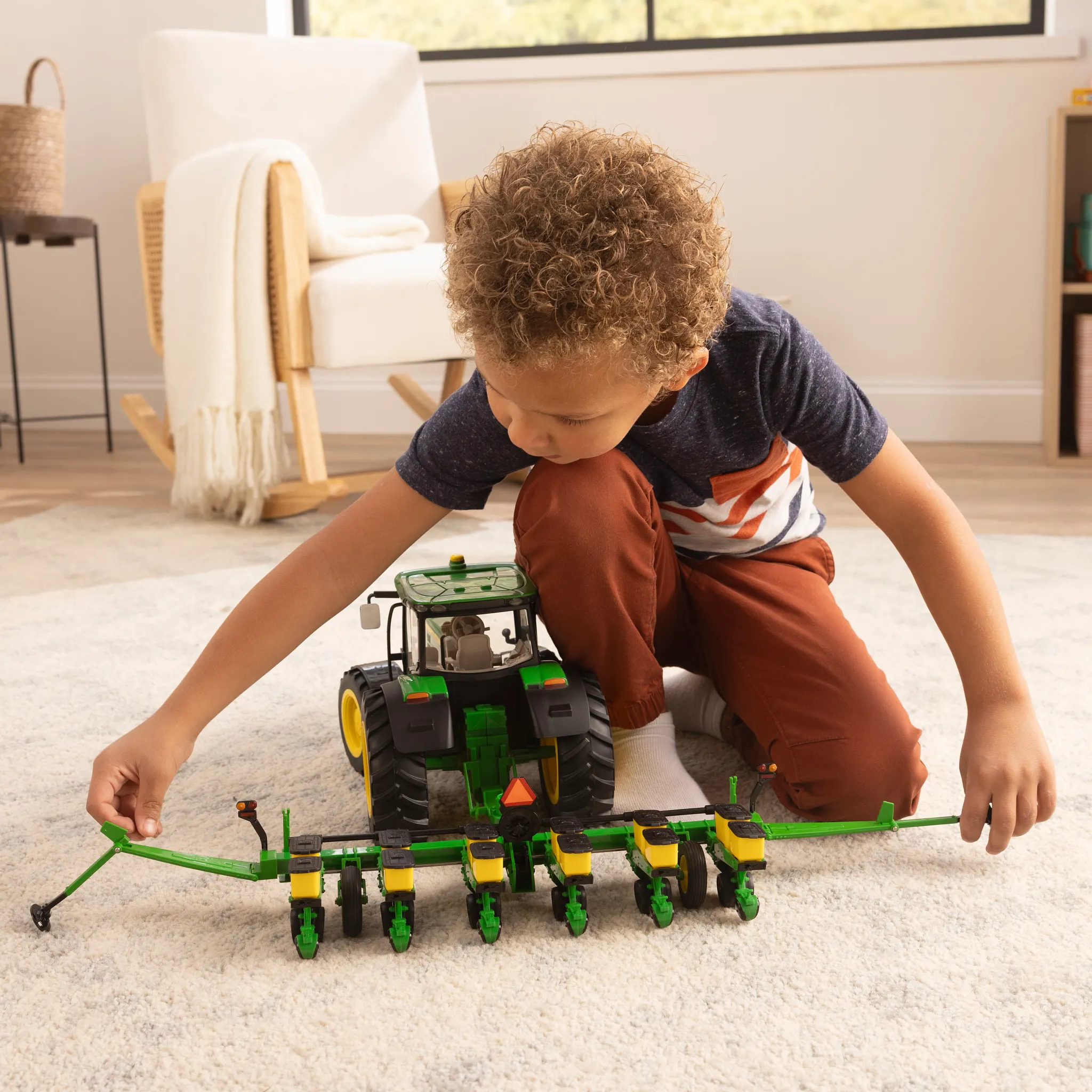 Big Farm 1/16 6R with Planter