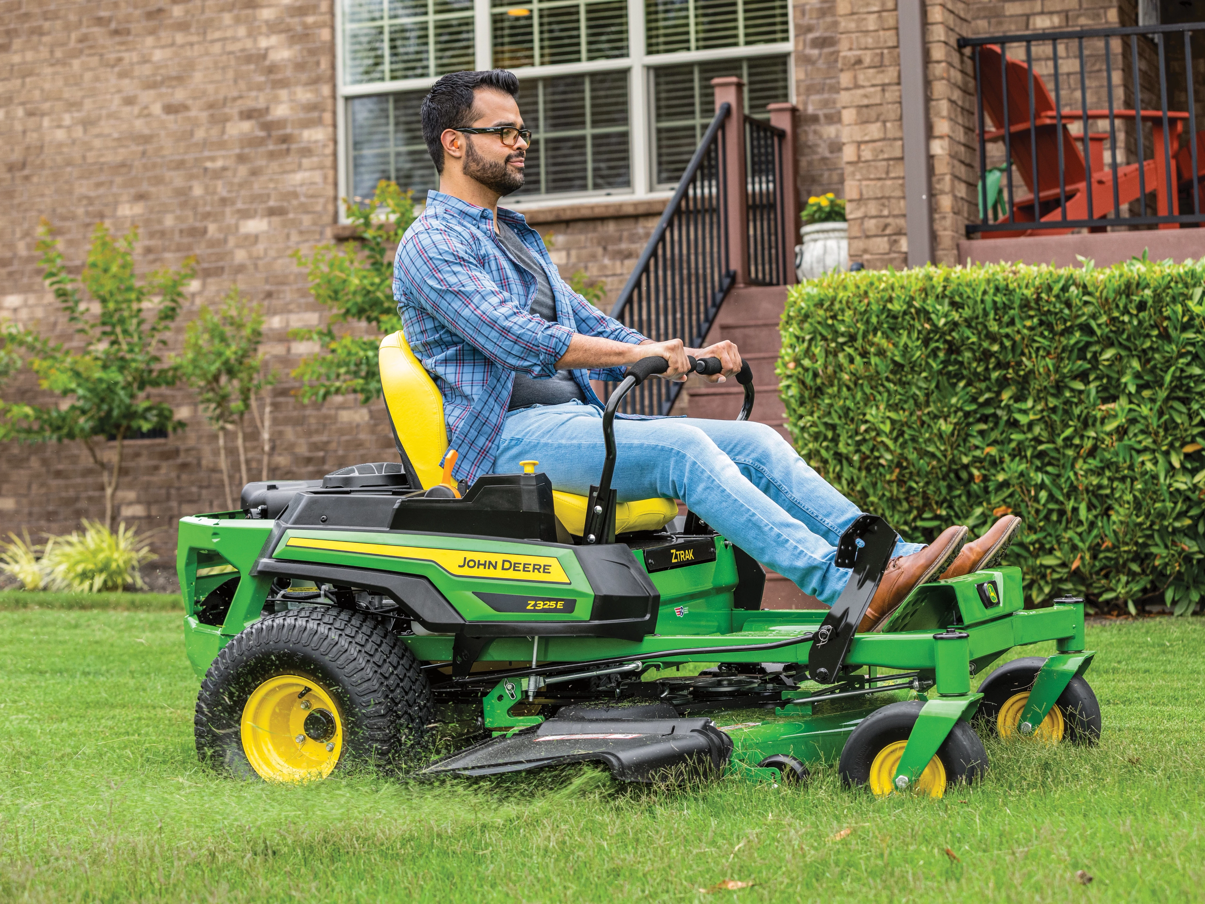 Get an Even Cut with the Accel Deep™ Mower Deck