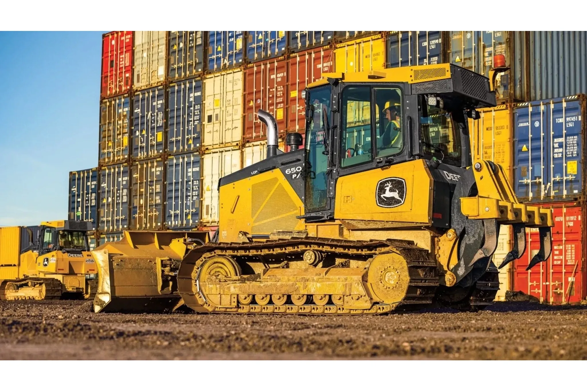 650 P-Tier Small Dozer | John Deere US